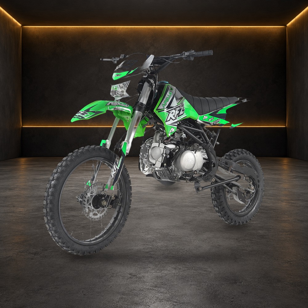 DB-X19 125cc Manual Dirt Bike in the Family Funsports showroom